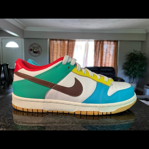 coloured dunks